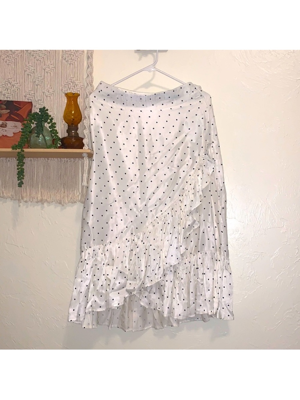 H&M White Polka Dot Ruffle Midi Skirt